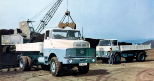 01-henschel 54079