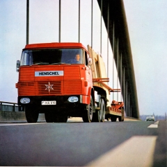 04-henschel 54082