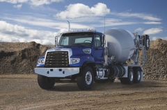 freightliner-mixer-2011 55343