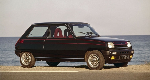 Sportovní Renault 5 Alpine debutoval na jaře 1976