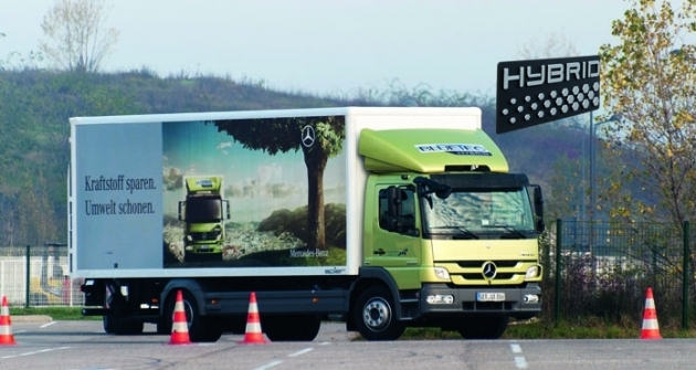Mercedes-Benz má svůj rozvážkový hybrid dokonce ve standardní nabídce. Mercedes-Benz má svůj rozvážkový hybrid dokonce ve standardní nabídce.