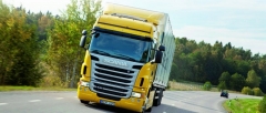 Scania ponúka v podobe svojho nového inteligentného tempomatu opäť ďalšie technické vylepšenie zamerané na zníženie prevádzkových nákladov vozidla.