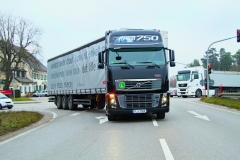 Navzdory mimořádnému postavení jako „Nejvýkonnější evropský nákladní automobil“ působí Volvo zvenku nenápadně.