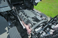 Příspěvek Mercedesu k honbě za nejvýkonnějším produkčním tahačem – Actros 1860 Black Edition s motorem V8 445 kW/605 k.