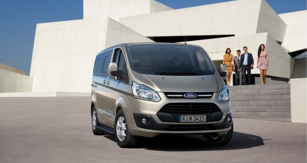 ford-tourneo-custom-01 61743