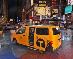 nissan-nv200-taxi-17 62399