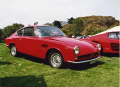 ASA 1000 GT model 1967 na Concorso Italiano 2002 v kalifornském Quail Lodge (vozy dovážel Luigi Chinetti)