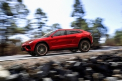 lamborghini-urus-prev-4 63020