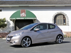 Peugeot 208 Féline 1.6 e-HDi 115