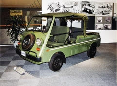 Honda Vamos s dvouválcem 354 cm3/22 kW (30 k) a hmotností 540 kg (1970)
