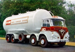 Foden 8-Wheeler 24/26 t s kontejnerem pro přepravu sypkých materiálů