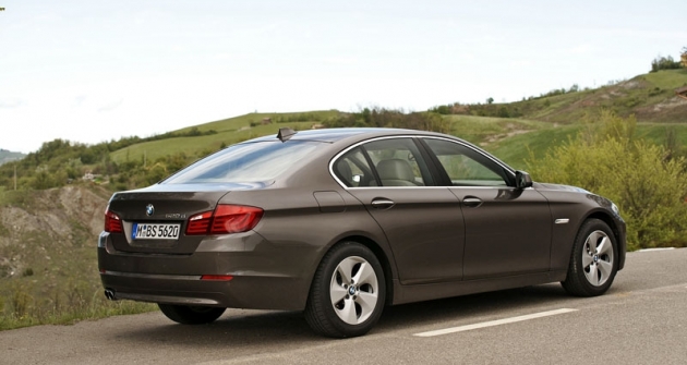 01-bmw520d 64990