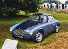 Moretti 750 Gran Sport, kupé z roku 1956 se čtyřválcem 748 cm3 o výkonu 52 k/6000 min‑1, které v Goodwoodu 1998 vystavil Karl E. Ludvigsen