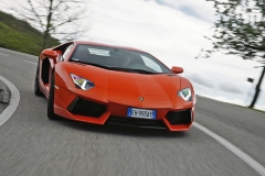 02-aventador 65586