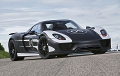 02-porsche-918 65702