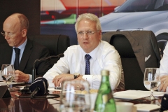 Dr. Winfried Vahland, předseda představenstva Škoda Auto, na setkání s českými novináři v Pekingu