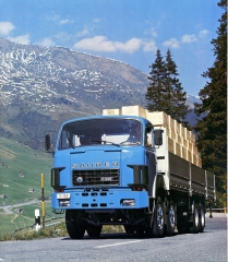 Saurer D 330 F 8x4, vrchol švýcarské produkce z konce sedmdesátých let
