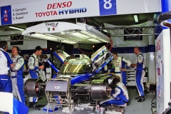 Toyota Racing se zdržel opravami...