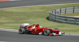 Ferrari F2012, motor Ferrari 056; šéf týmu Stefano Domenicali (I). Jezdci Fernando Alonso (E), Felipe  Massa (BR)
