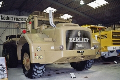 Berliet T100 (1957), největší nákladní automobil, jediný dochovaný ze čtyř kusů, se vrátil do Lyonu v roce 1981 (dvanáctiválec 515 kW/700 k)