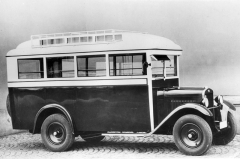 Škoda 104 jako autobus pro 12 cestujících (1930)