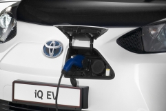 toyota-iq-ev-05 69097