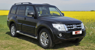 02-pajero 69578