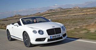 Kabriolet Bentley Continental GTC V8 s novým osmiválcem