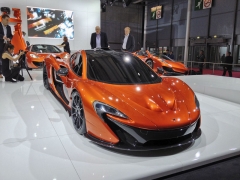 McLaren P1 při premiéře na Mondial de l’Automobile v Paříži