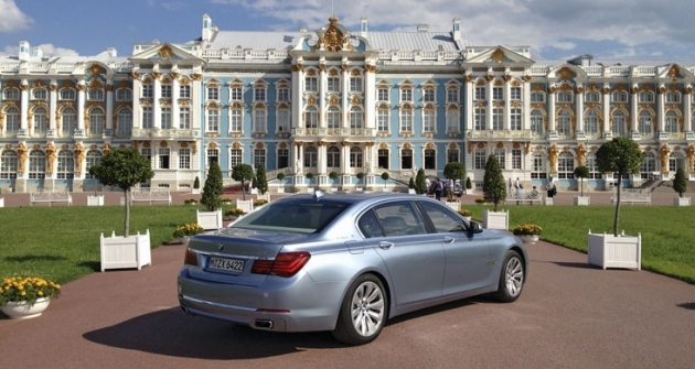 BMW ActiveHybrid 7, nově se šestiválcem místo osmiválce 