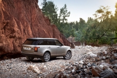 04-lr-range-rover 70676