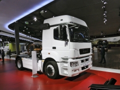 KamAZ 5490 HDT (M 18.42) s budkou a motorem Mercedes-Benz