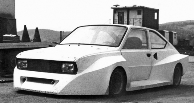 Kupé Salamander při prvních testovacích jízdách v dubnu 1983