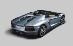 lamborghini-aventador-roadster-05 70958