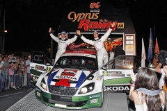 Andreas Mikkelsen se spolujezdcem Olou Floenem obhájili titul IRC (Škoda Fabia S2000)
