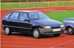 Yugo Florida s motorem Fiat 1.3 EFI/50 kW (68 k) modelového roku 1991