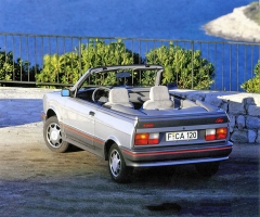 Yugo Cabrio s motorem 65 EFI (čtyřválec 1302 cm3, 48 kW/65 k)