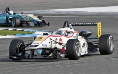 Felix Rosenqvist (Mücke Motorsport/Dallara F312 M-B)