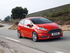 ford-fiesta-st-uk-09 73667