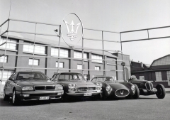 Zleva Quattroporte IV (AM337) a I; kupé A6 GCS od Pininfariny a monopost 6 CM, s nímž jel Luigi Villoresi na Velké ceně Československa 1937 v Brně
