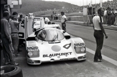 Ongaisovo Porsche v mosteckém depu (1986)