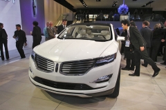 Lincoln MKC Concept (platforma Ford Escape)