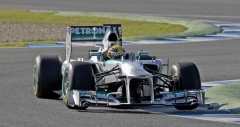 Lewis Hamilton (Mercedes GP W04) při prvním testování v Jerezu
