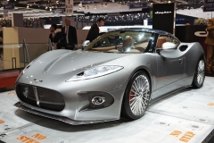 Spyker B6 Venator, nyní s motorem V6 uprostřed napříč