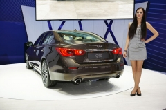 Infiniti Q50 při evropské premiéře v Ženevě