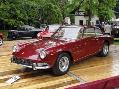 Ferrari 330 GT 2+2 (1966), vítěz ceny Ferrari Award 2012 ze zámku Loučeň