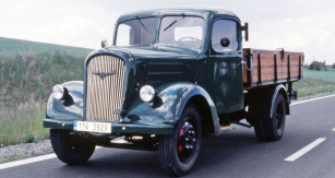 01b-skoda256b 77081