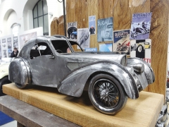 Kovový model Bugatti (Design Rožnovský)