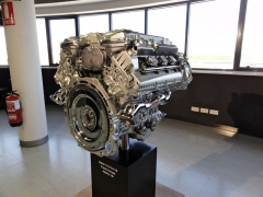 Osmiválcový motor pro nejsilnější verzi F-Type V8 S