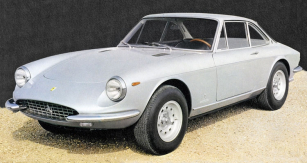 Ferrari 365 GTC na snímcích z dobového prospektu (1968)